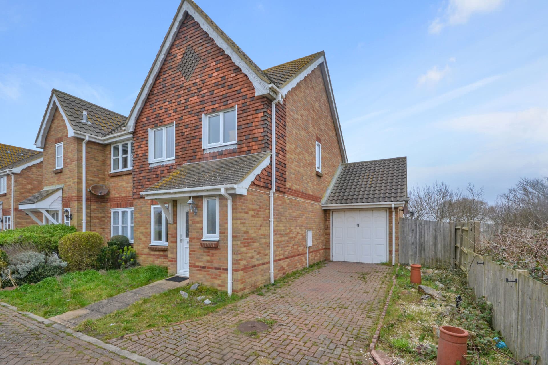 Oakham Drive, Lydd, TN29