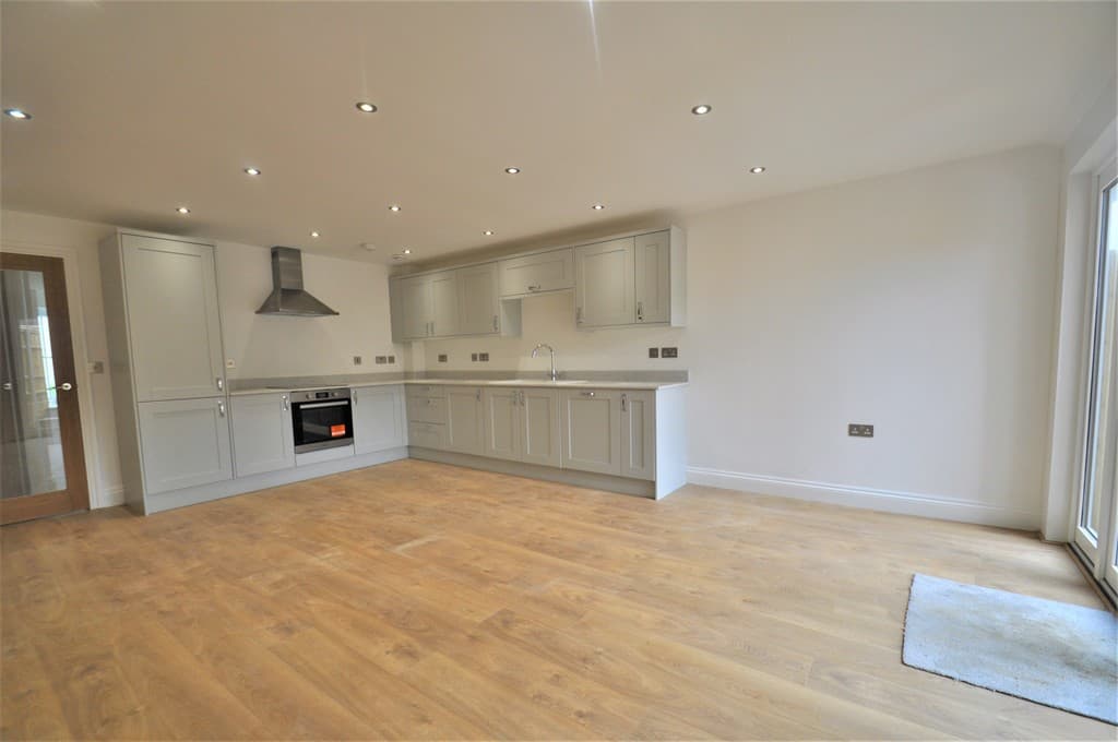 Upper Bridge Street, Wye, TN25
