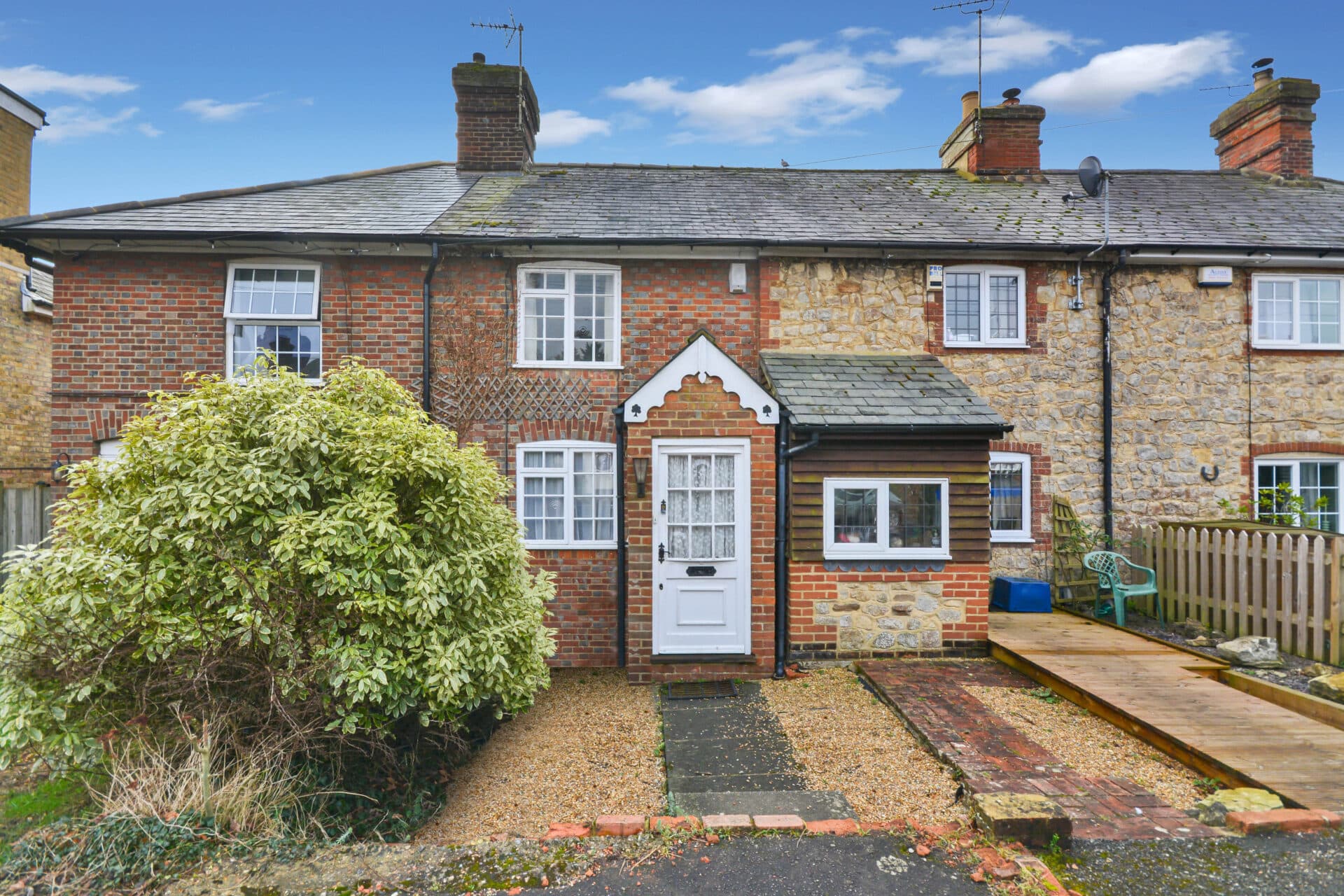 Lower Vicarage Road, Kennington, TN24