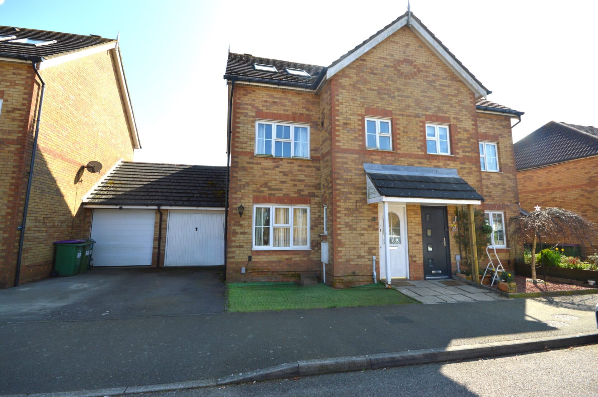 Pannell Drive, Hawkinge, CT18