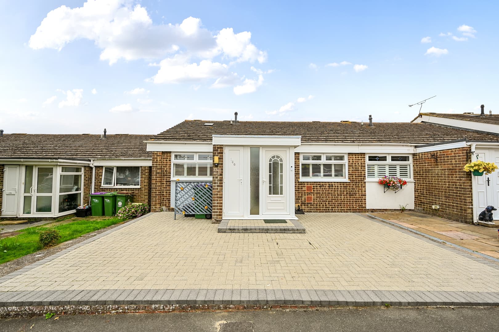 Lynwood, Folkestone, CT19