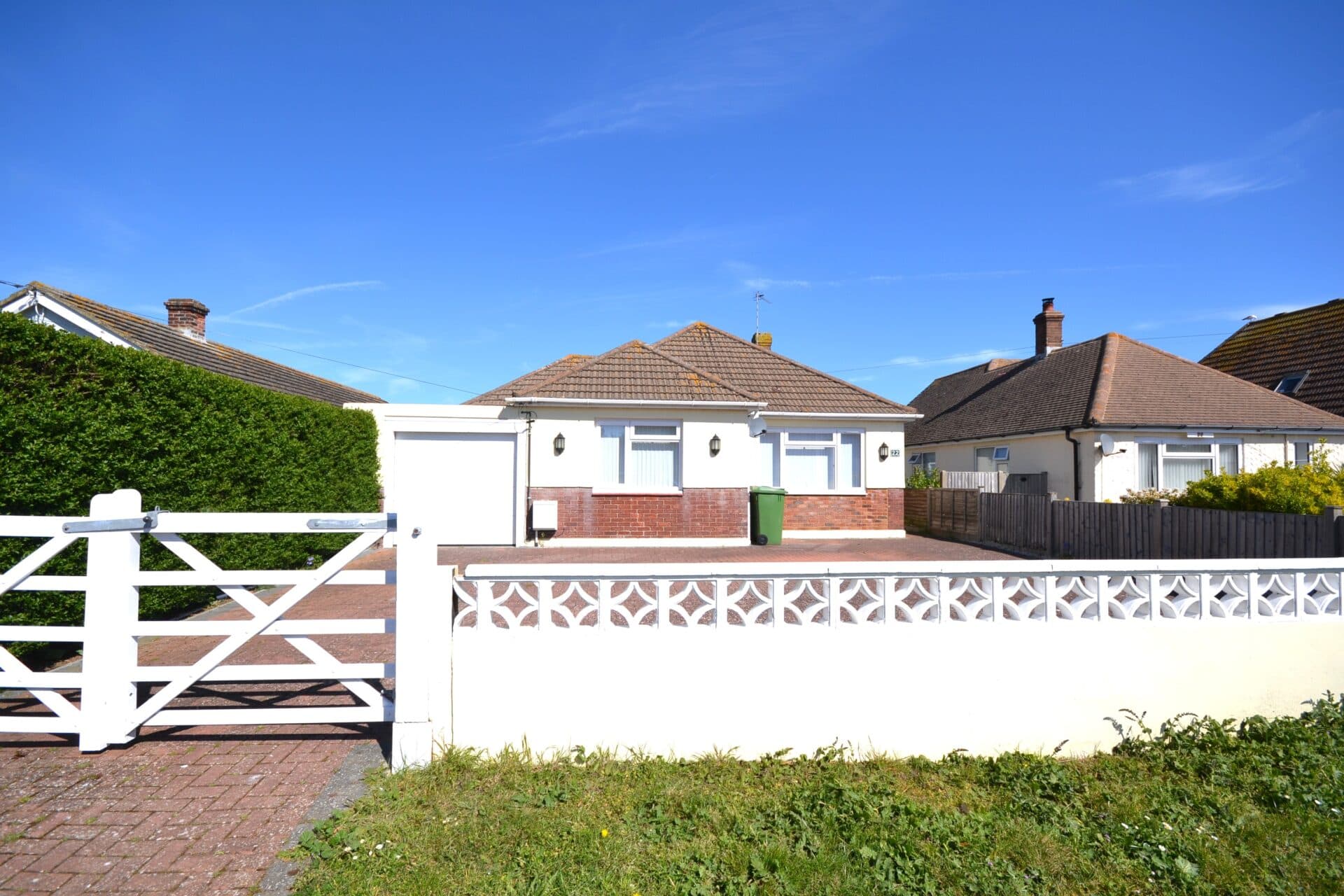 Seaview Road, Greatstone, TN28