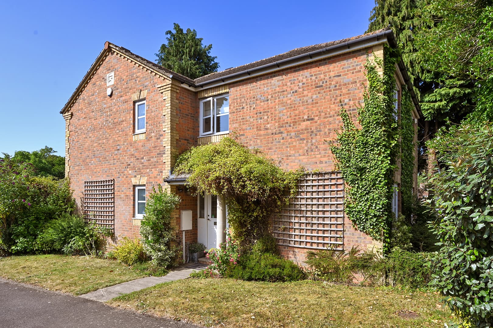 Kennington Place, Kennington, TN24