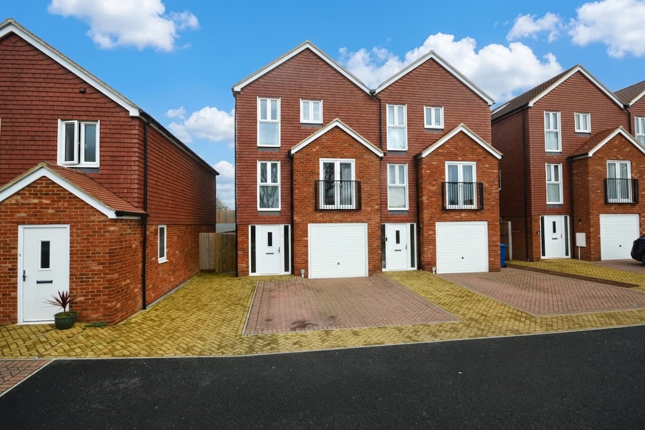 Biggins Wood Road, Cheriton, CT19