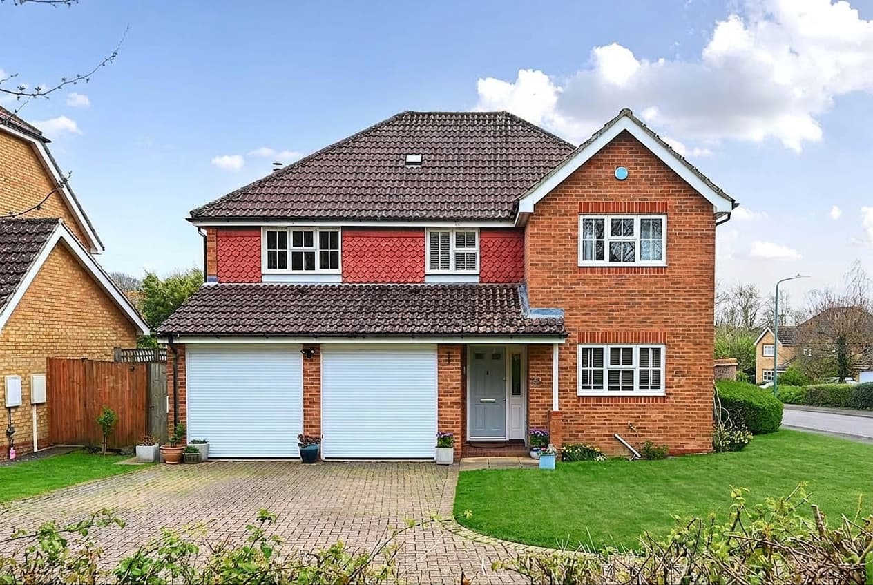 Lancaster Close, Hamstreet, Ashford, TN26