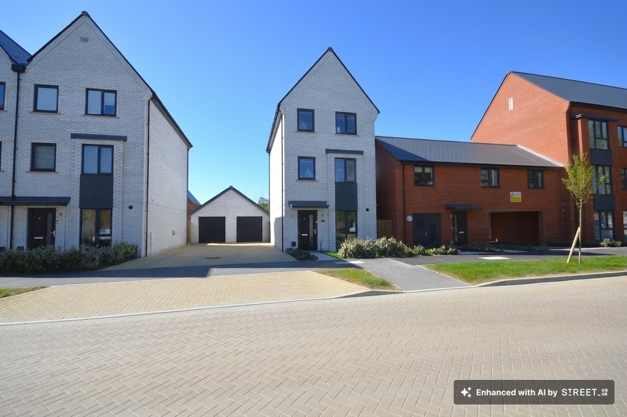 Grenadier Drive, Folkestone, CT20