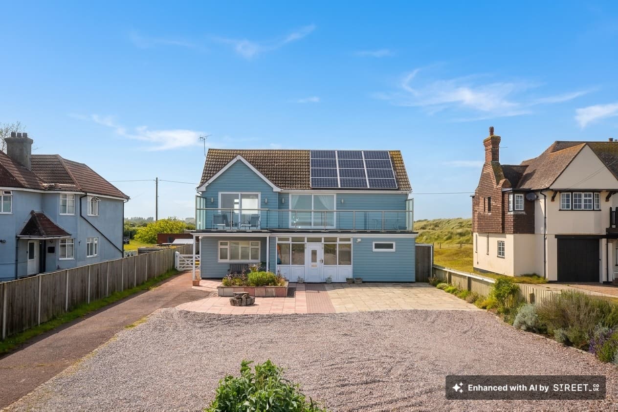 Coast Road, Littlestone, TN28
