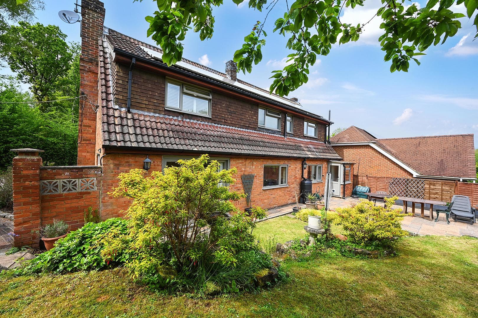 Faversham Road, Charing, TN27