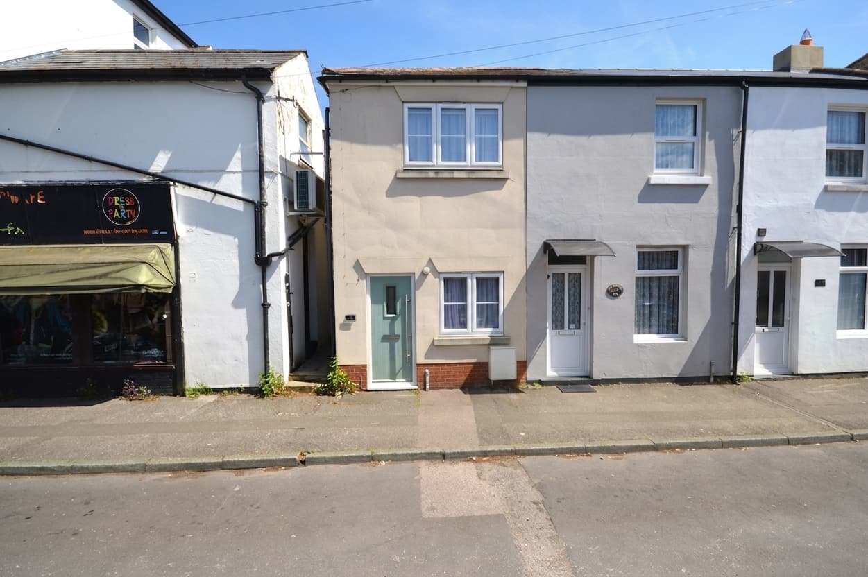 Broomfield Road, Folkestone, CT19