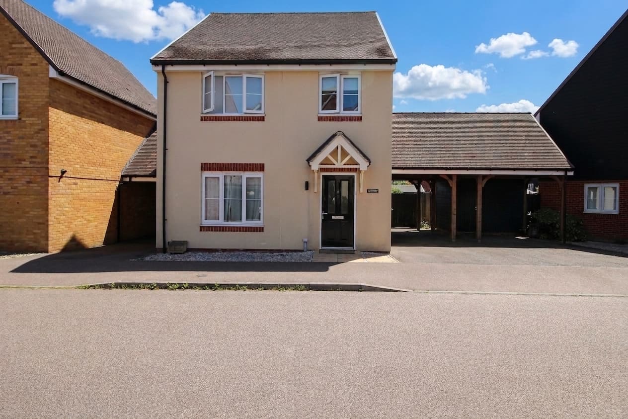 Wiltshire Gardens, Kingsnorth, TN25