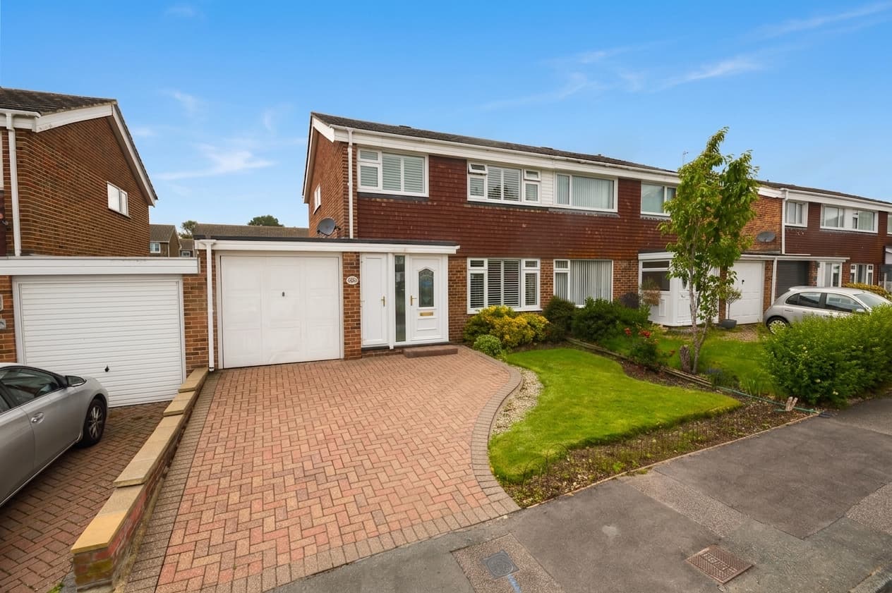 Lynwood, Folkestone, CT19