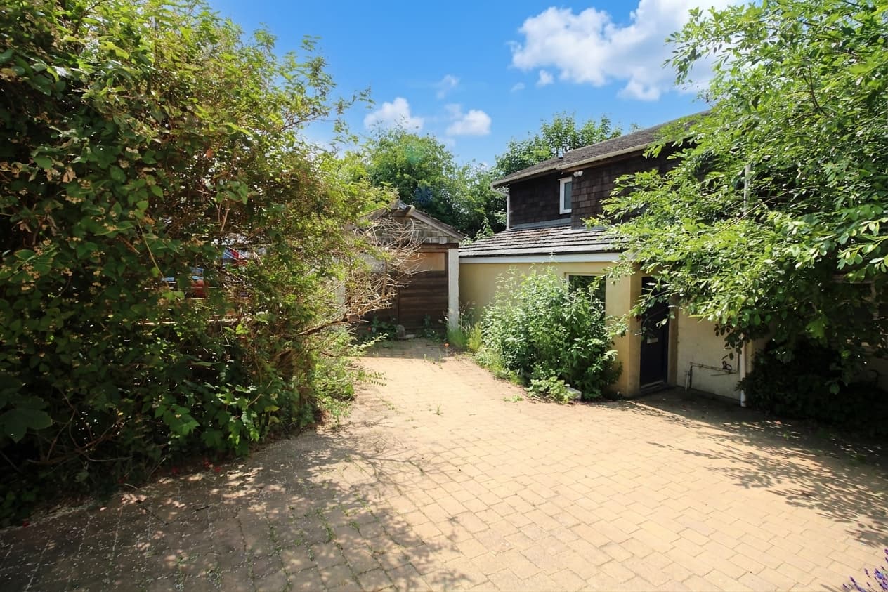 Silver Hill Road, Willesborough, TN24